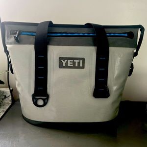 Yeti cooler Hopper Two 20